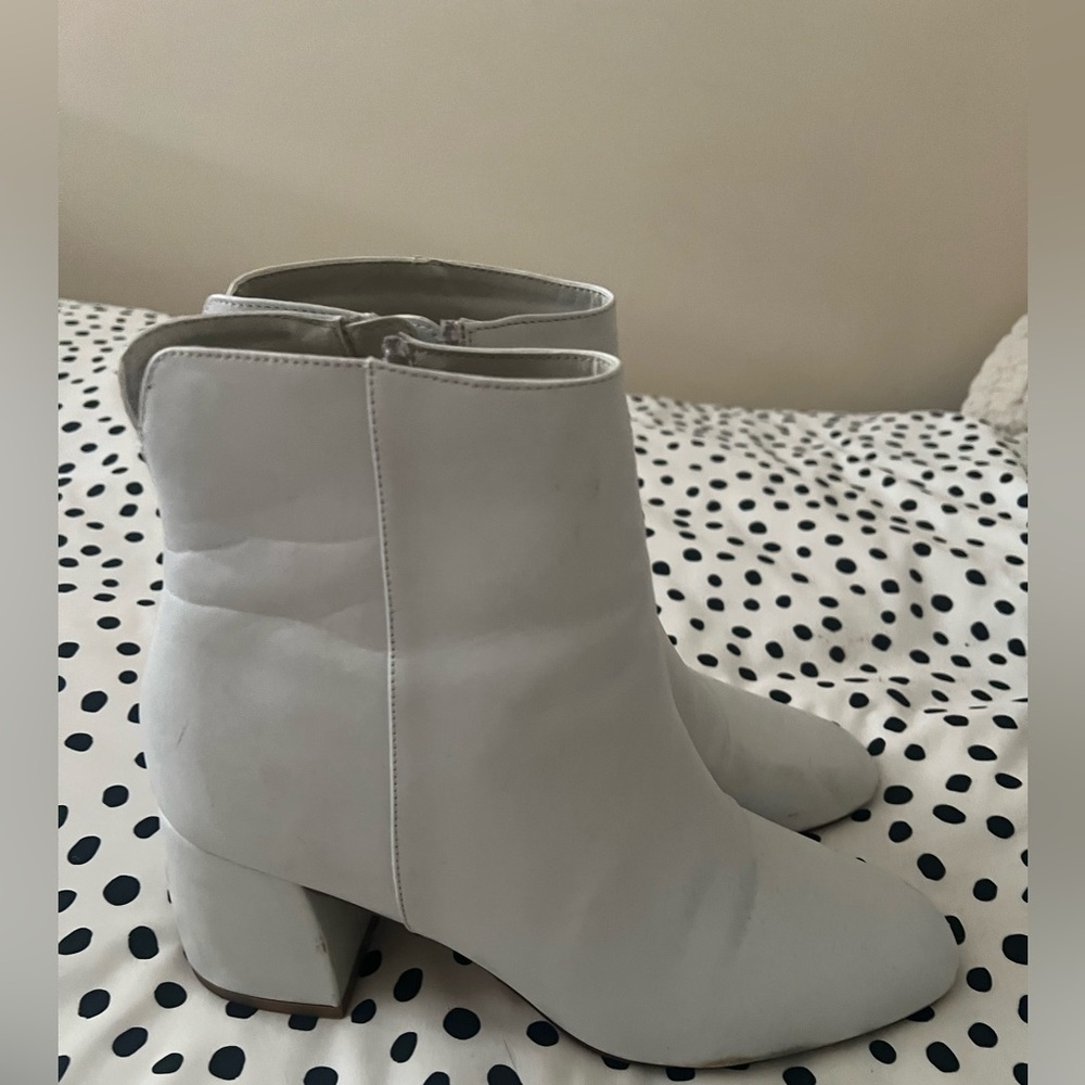 Chinese Laundry White Leather Ankle Boots